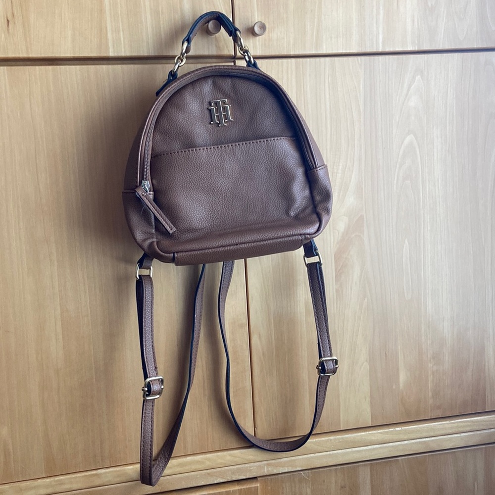 Tommy hillfigure mini backpack